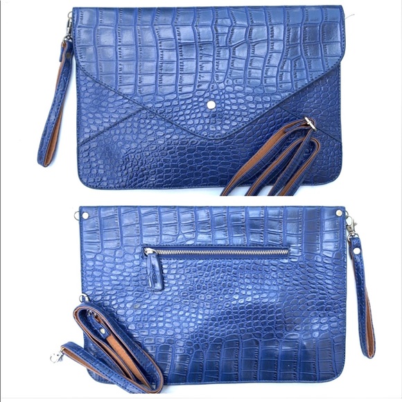 Handbags - Reptile Textured Women’s Faux Leather Clutch